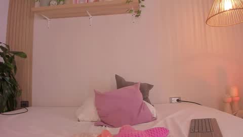 rihanna_sena online show from 02.20.26