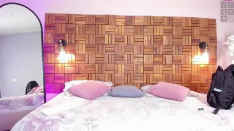 Sara online show from 02.25.25