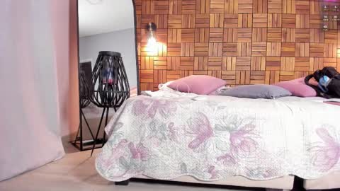 Sara online show from 02.27.25