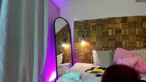 Sara online show from 09.24.25