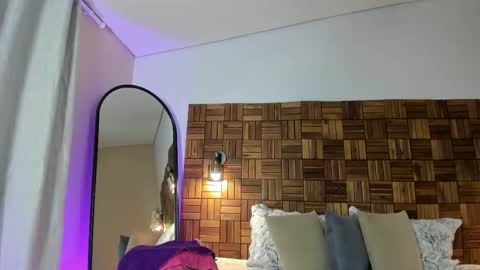 Sara online show from 11.26.25