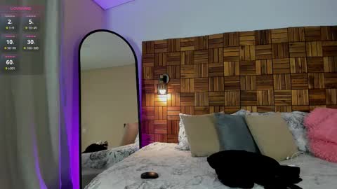 Sara online show from 11.28.25