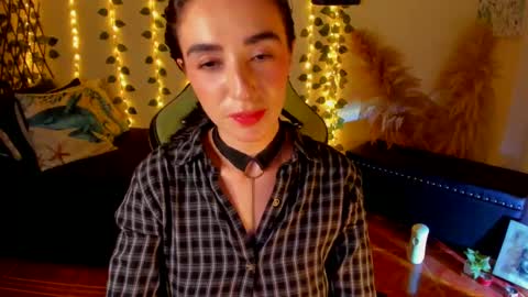 Independent model online show from 03.06.25