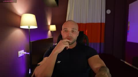 Snapshot of rikadler chatting on 04.22.26 rikadler online show from 04.22.26