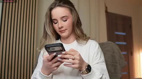 riley_reddd online show from 03.30.26