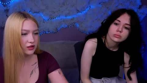 Snapshot of riley_sanders chatting on 05.30.26 Meow online show from 05.30.26