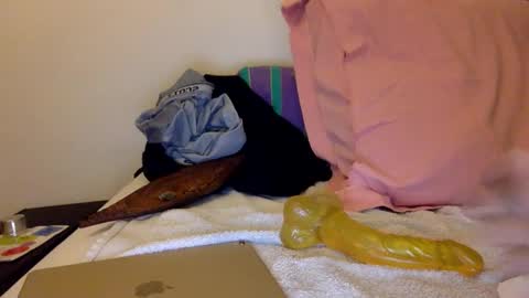 Snapshot of rimalovar chatting on 02.27.26 rimalova online show from 02.27.26