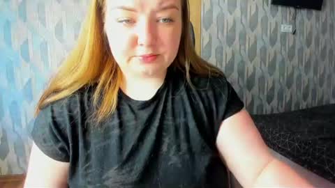Snapshot of rina16 chatting on 06.29.26 rina16 online show from 06.29.26