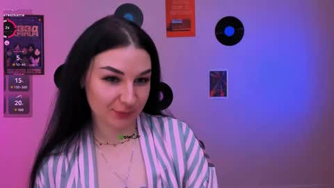 Snapshot of rina_gold_ chatting on 05.10.26 Rina online show from 05.10.26