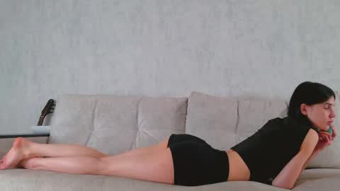 Snapshot of rinacain chatting on 04.18.26 RINA online show from 04.18.26