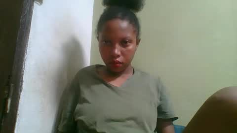 Snapshot of rinah654271 chatting on 04.21.26 rinah654271 online show from 04.21.26