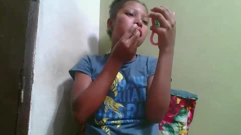 Snapshot of rinah654271 chatting on 05.28.26 rinah654271 online show from 05.28.26