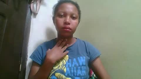 Snapshot of rinah654271 chatting on 05.30.26 rinah654271 online show from 05.30.26