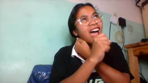 Snapshot of rinah856024 chatting on 06.17.26 rinah856024 online show from 06.17.26