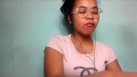 Snapshot of rinah856024 chatting on 07.28.26 rinah856024 online show from 07.28.26