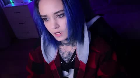   DianaBrite            fansl y online show from 02.23.25