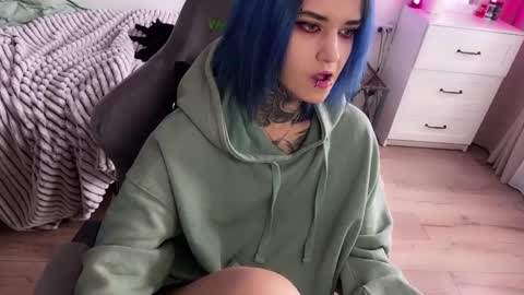   DianaBrite            fansl y online show from 03.10.25