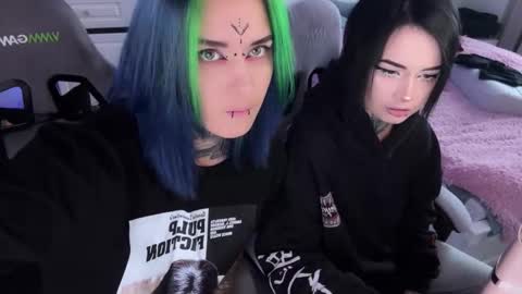   DianaBrite            fansl y online show from 09.22.25