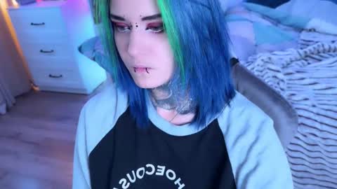   DianaBrite            fansl y online show from 09.30.25