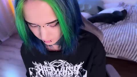   DianaBrite            fansl y online show from 10.05.25