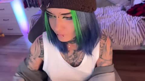   DianaBrite            fansl y online show from 10.07.25