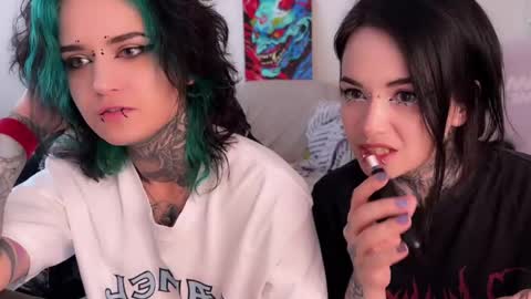   DianaBrite            fansl y online show from 05.08.26