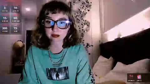 Snapshot of riri_rich chatting on 01.11.25 Rita online show from 01.11.25