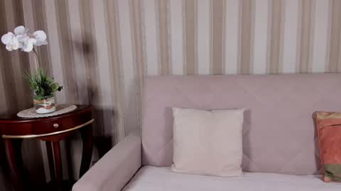 Snapshot of rita_farell chatting on 01.12.26 rita_farell online show from 01.12.26