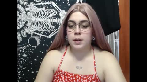 Snapshot of rivadeneira222 chatting on 10.02.25 PeachSalinger online show from 10.02.25