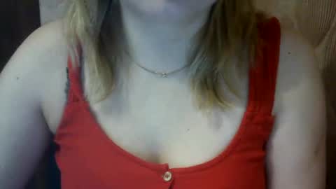 Snapshot of riveramaureen chatting on 12.08.24 RiveraMaureen online show from 12.08.24