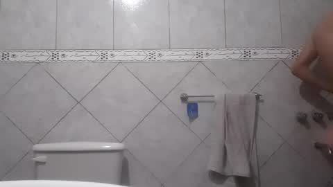 Snapshot of riverplateeeee chatting on 11.25.25 riverplateeeee online show from 11.25.25