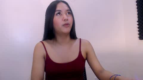 Snapshot of riyah_parker chatting on 06.17.26 riyah_parker online show from 06.17.26