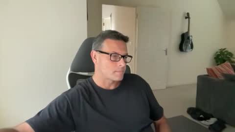 Snapshot of rmbrando445829 chatting on 09.21.25 Darrius online show from 09.21.25