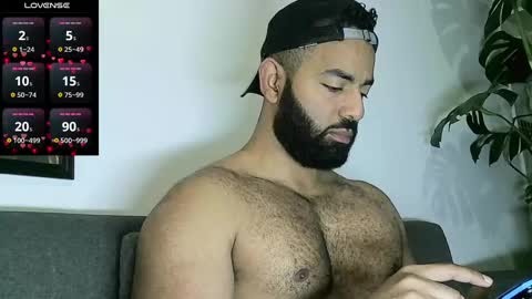 SebasRoa online show from 09.25.25