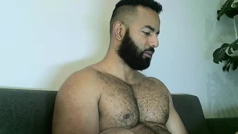 SebasRoa online show from 11.13.25