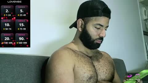 Snapshot of roa32sebas chatting on 06.17.26 SebasRoa online show from 06.17.26
