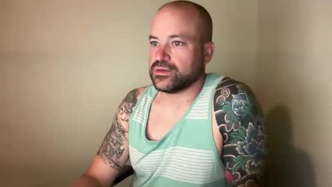 Snapshot of roadking1122 chatting on 10.20.25 roadking1122 online show from 10.20.25