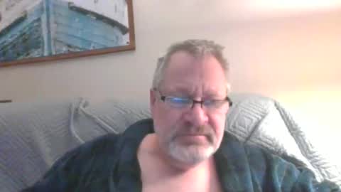 Snapshot of rob872217 chatting on 01.12.25 rob872217 online show from 01.12.25