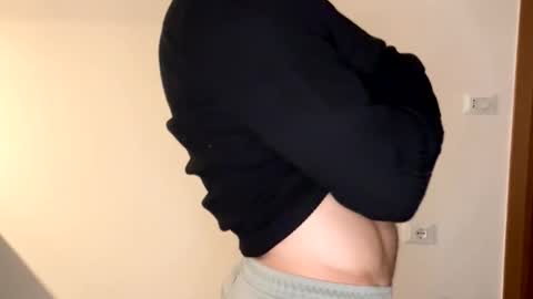 Snapshot of roberpierre_ho chatting on 02.25.26 roberpierre_ho online show from 02.25.26