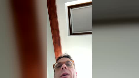 Snapshot of roberpierre_ho chatting on 03.01.26 roberpierre_ho online show from 03.01.26