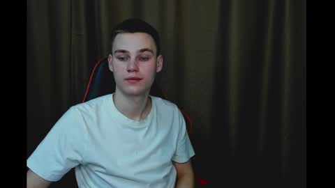 robert10211 online show from 12.21.24