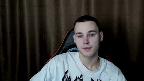 robert10211 online show from 01.29.25