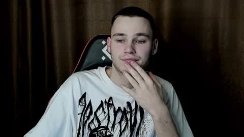 robert10211 online show from 01.31.25