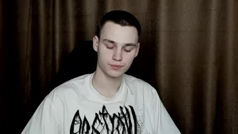 robert10211 online show from 02.10.25