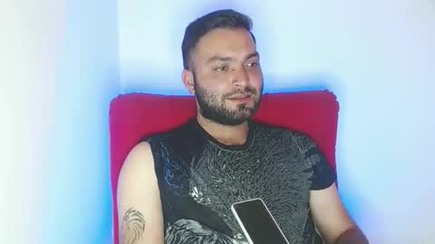 Snapshot of robert_leroy chatting on 05.25.26 Stiven - online show from 05.25.26