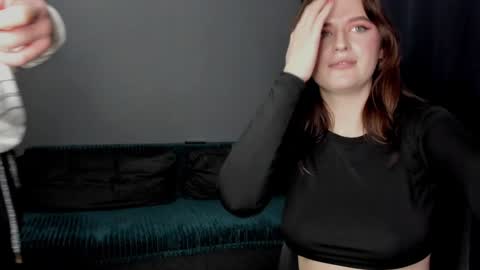 Lisa and Robert  i am online all days 900 am GMT3   online show from 12.10.24