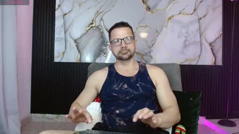 Robert online show from 11.28.25