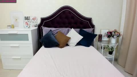 Snapshot of robertamorelly chatting on 02.06.25 Betty online show from 02.06.25