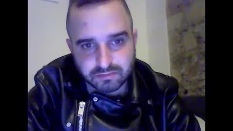Snapshot of robertoredo chatting on 01.19.25 Roberto online show from 01.19.25