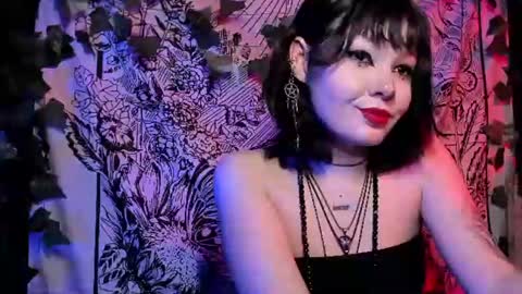 Snapshot of robin_harrington chatting on 05.10.26 Ronin online show from 05.10.26